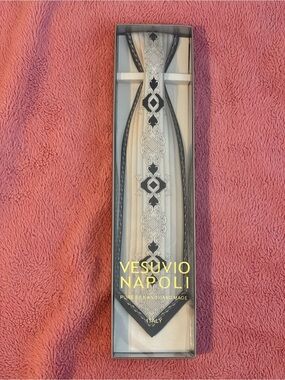 Vesuvio Napoli Men’s White and Black Decorative Silk Tie
